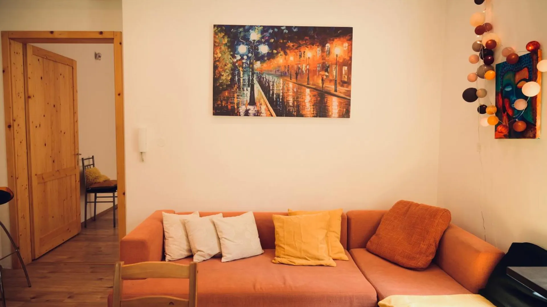 شقة Cozy Hillside Home In Budapest With Patio